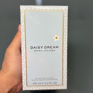 Marc Jacobs Daisy Dream Women’s Perfume